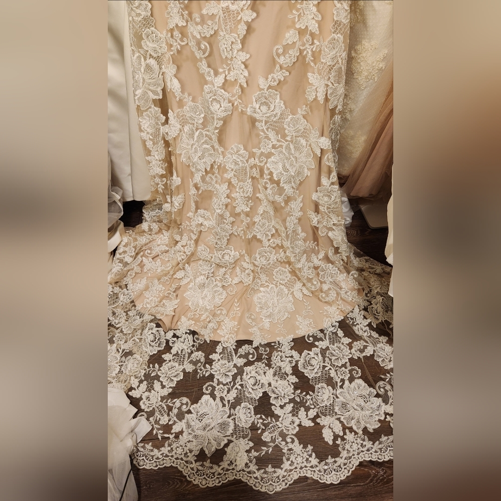 Sophia Tolli Y21656 - Fellini Ivory & Maple Sample Gown NWT - Picture 13 of 14